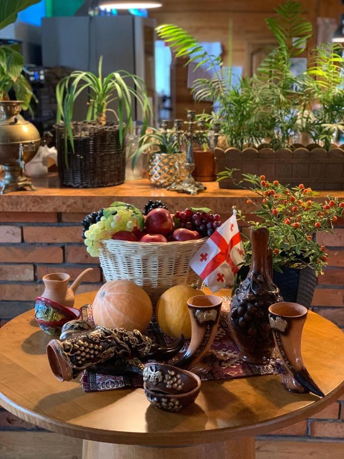 Hotel Tyrol I Restauracja Zycie Gruzji Osielsko Buitenkant foto